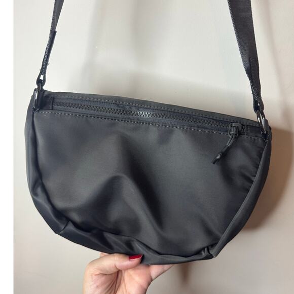 Gray Nylon Women's Crossbody Bag with Adjustable Strap Outdoor/ Travel / Sports - Picture 4 of 8
